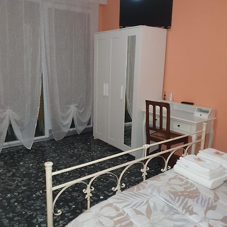 Andrea Affittacamere E B&B Solignano Nuovo Exterior photo
