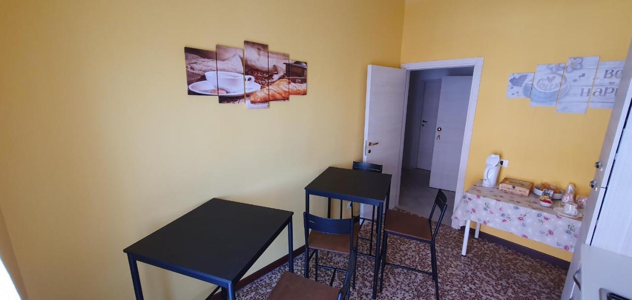 Andrea Affittacamere E B&B Solignano Nuovo Exterior photo