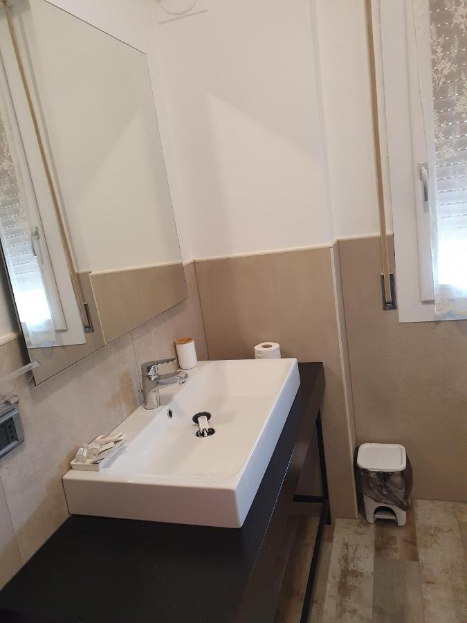 Andrea Affittacamere E B&B Solignano Nuovo Exterior photo